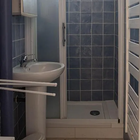 T2 Au Lavandou Pour 4, Proche - Fr-1-803-14 Apartmán