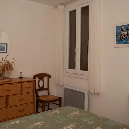 Apartmán T2 Au Lavandou Pour 4, Proche - Fr-1-803-14