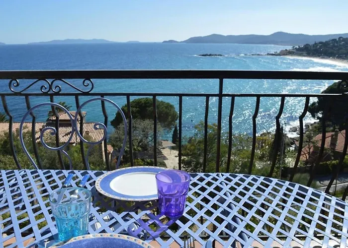 T2 Au Lavandou Pour 4, Proche - Fr-1-803-14 Lägenhet Le Lavandou